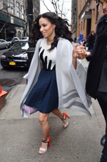 Jurnee Smollett feet photo thumbnail