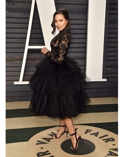 Jurnee Smollett feet photo thumbnail