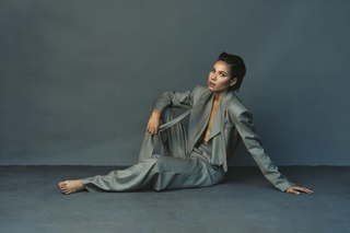Jurnee Smollett feet photo thumbnail