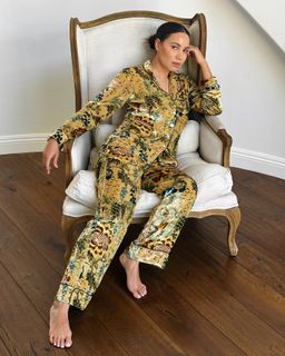 Jurnee Smollett feet photo thumbnail