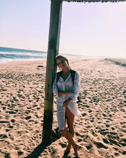 Justina Bustos feet photo 16
