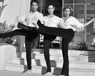 Justina Bustos feet photo 13