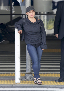 Justina Machado feet photo 5