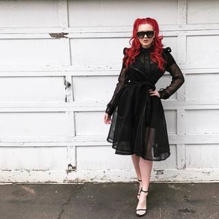 Justina Valentine feet photo thumbnail