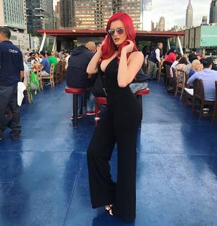 Justina Valentine feet photo thumbnail