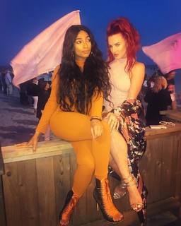 Justina Valentine feet photo thumbnail