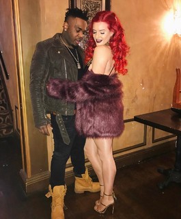 Justina Valentine feet photo thumbnail