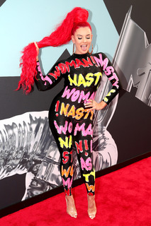 Justina Valentine feet photo thumbnail