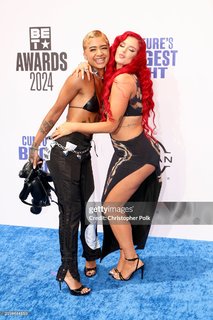 Justina Valentine feet photo thumbnail