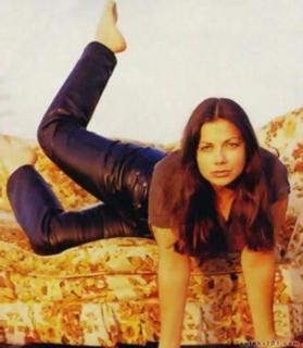 Justine Bateman feet photo 8