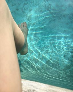 Justine Bateman feet photo 2