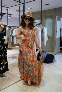 Justine Becattini feet photo thumbnail