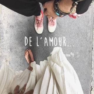 Justine Becattini feet photo thumbnail