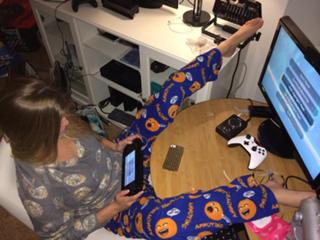 Justine Ezarik feet photo thumbnail