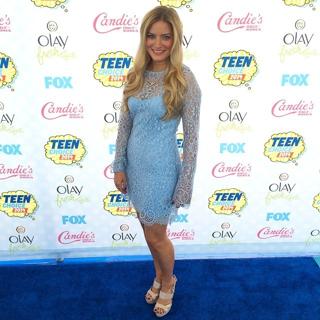 Justine Ezarik feet photo thumbnail