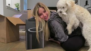 Justine Ezarik feet photo thumbnail
