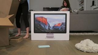 Justine Ezarik feet photo thumbnail