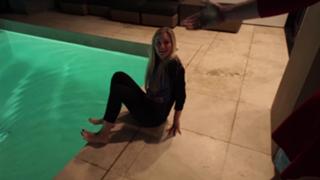 Justine Ezarik feet photo thumbnail