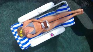 Justine Ezarik feet photo thumbnail