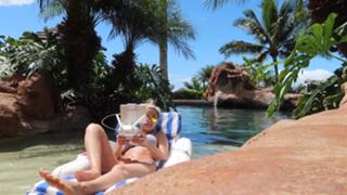 Justine Ezarik feet photo thumbnail