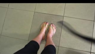Justine Ezarik feet photo thumbnail