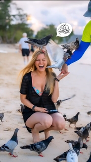 Justine Ezarik feet photo thumbnail