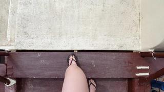 Justine Ezarik feet photo thumbnail