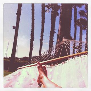 Justine Ezarik feet photo thumbnail