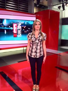 Justine Ezarik feet photo thumbnail