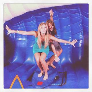 Justine Ezarik feet photo thumbnail