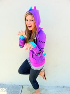 Justine Ezarik feet photo thumbnail