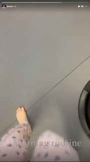 Justine Ezarik feet photo thumbnail