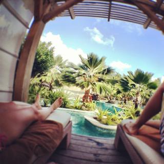Justine Ezarik feet photo thumbnail