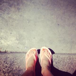 Justine Ezarik feet photo thumbnail