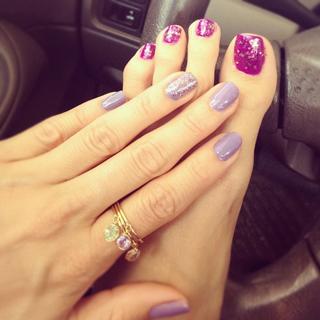 Justine Ezarik feet photo thumbnail