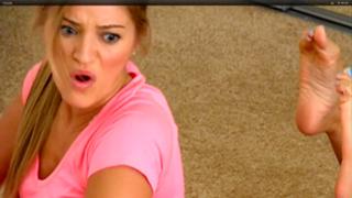 Justine Ezarik feet photo thumbnail
