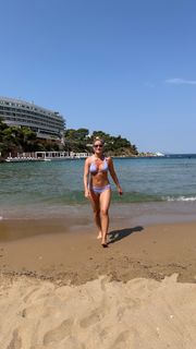 Justine Ezarik feet photo thumbnail