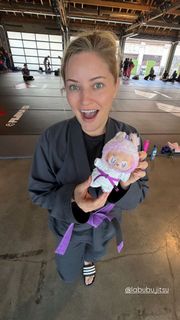 Justine Ezarik feet photo thumbnail