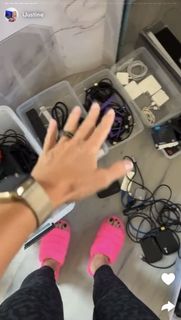 Justine Ezarik feet photo thumbnail