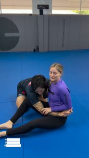 Justine Ezarik feet photo 10
