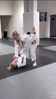 Justine Ezarik feet photo 5