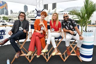 Justine Lupe feet photo thumbnail