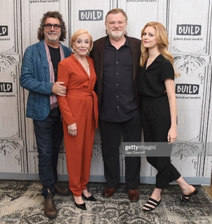 Justine Lupe feet photo thumbnail