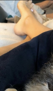 Justine Lupe feet photo thumbnail