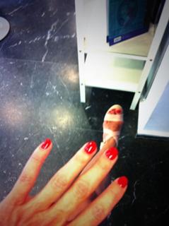 Justine Mattera feet photo thumbnail