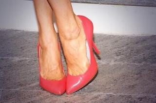 Justine Mattera feet photo thumbnail