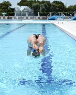 Justine Mattera feet photo thumbnail