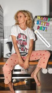 Justine Mattera feet photo thumbnail