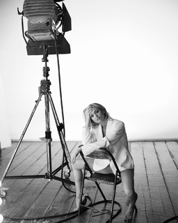 Justine Mattera feet photo thumbnail