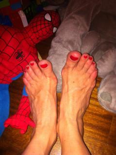 Justine Mattera feet photo thumbnail